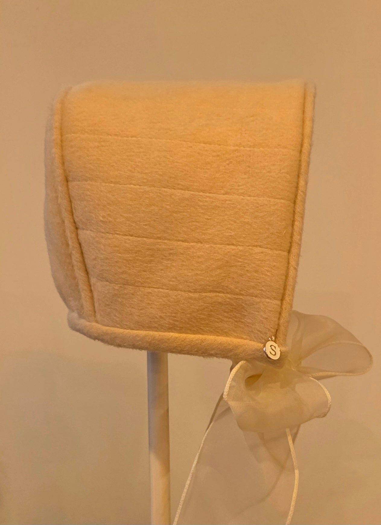 Exclusive Wool Cashmere Bonnet, Banana