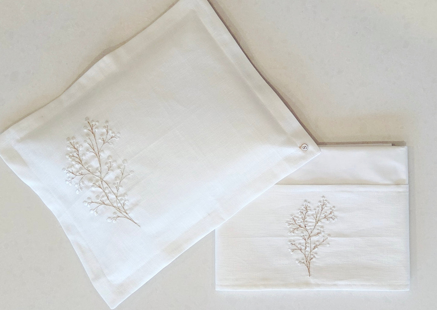 2pc Bassinet / Pram Sheet Set, Embroidered floral spray on Ivory Linen
