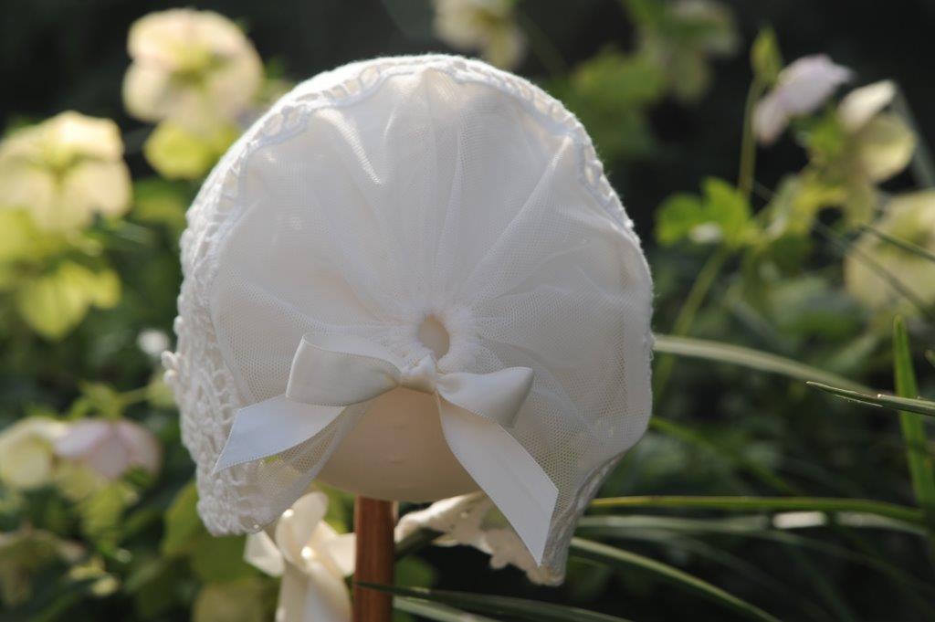 Exclusive Lace Bonnet