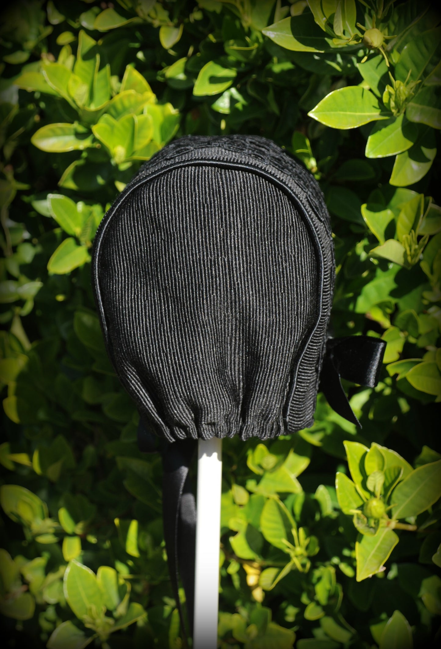 Exclusive Bonnet, Ivory/Black Ottoman with lace trim