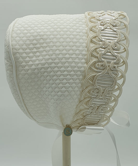 Exclusive Bonnet, White Jacquard with exquisite corded trim