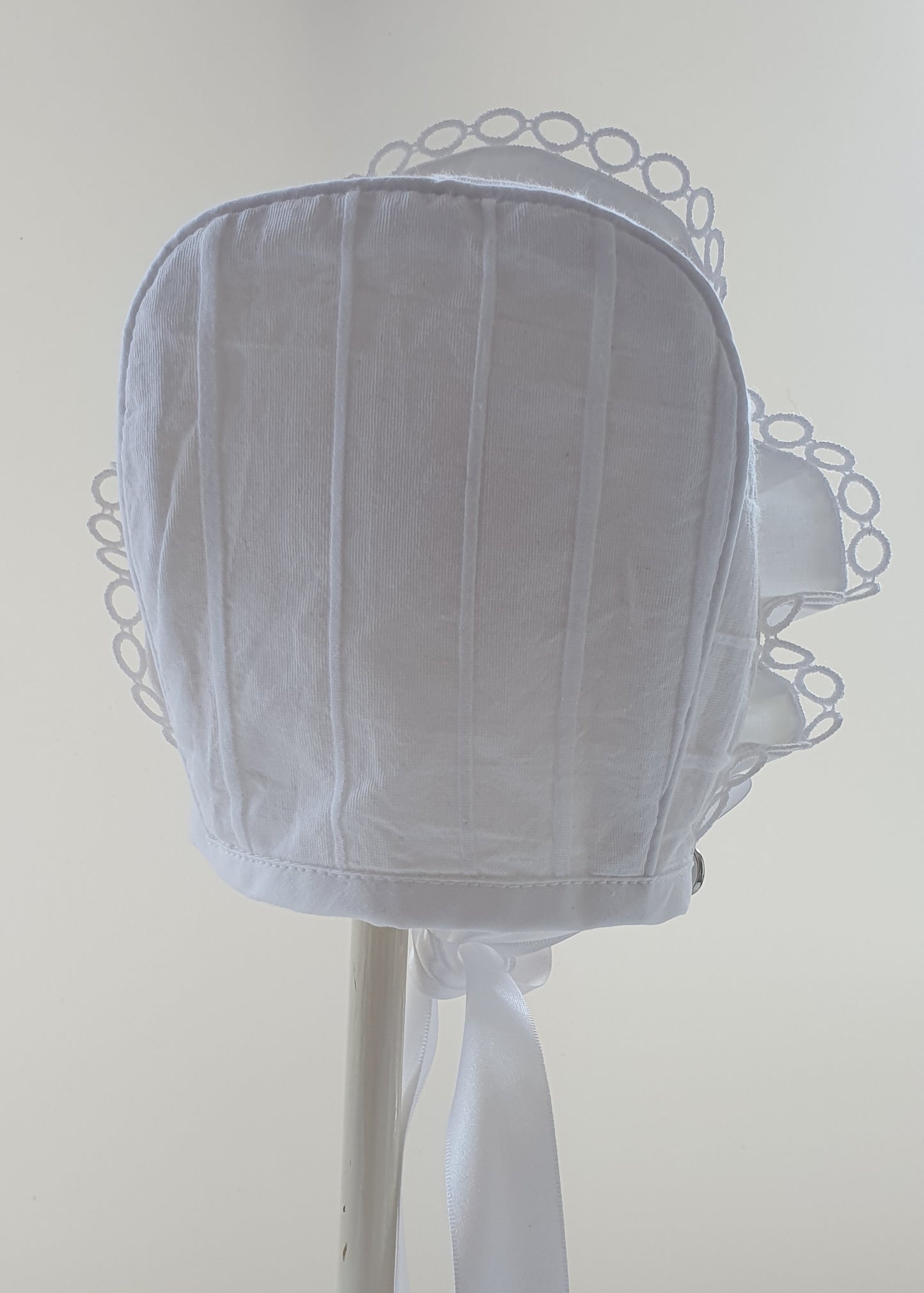 Exclusive Bonnet, White Cotton with frill