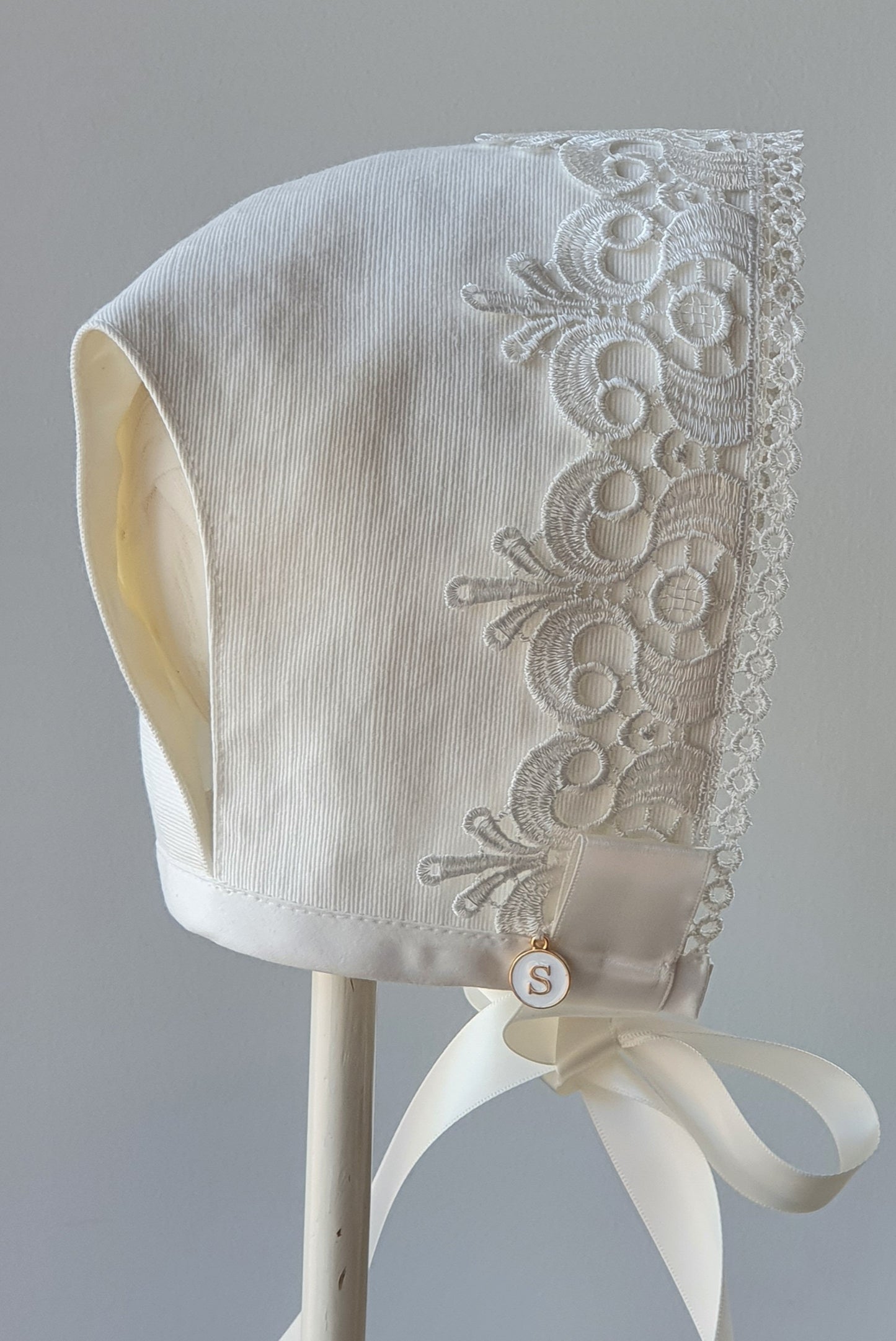 Exclusive Ivory T-Bar Bonnet with lace trim