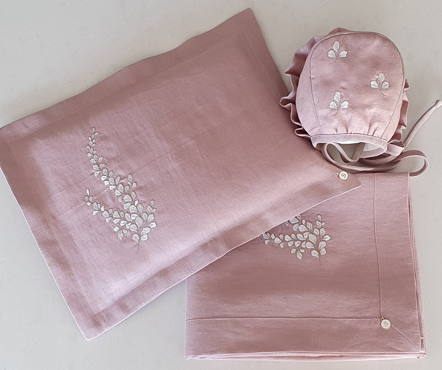 Exclusive Linen Wrap & Pillowcase Set, Vintage Pink with Ivory Vine