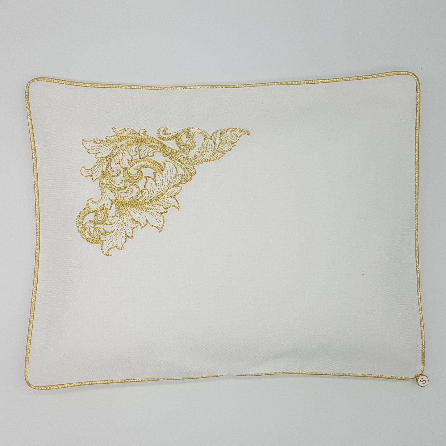 'Delicate Delight' Embroidered Wrap & Pillowcase Set