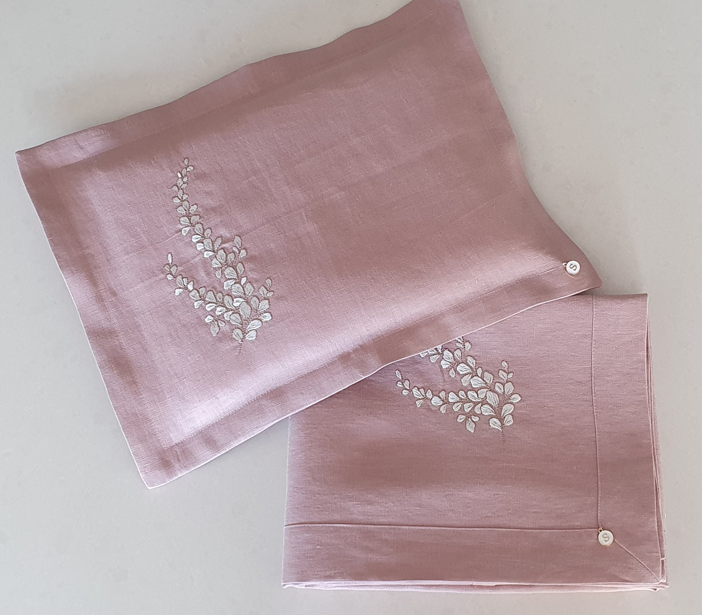 Exclusive Linen Wrap & Pillowcase Set, Vintage Pink with Ivory Vine