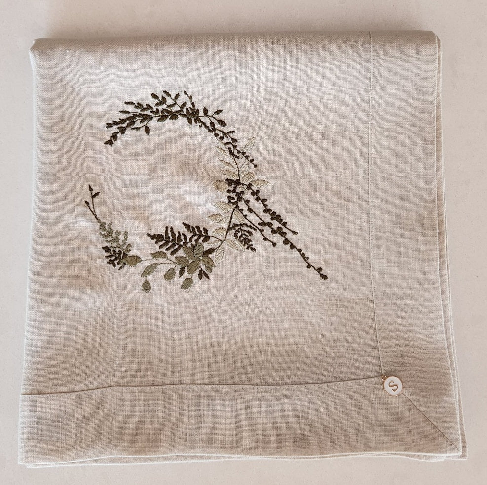 Exclusive Wrap & Pillowcase Set, Eucalyptus Wreath on Natural Linen