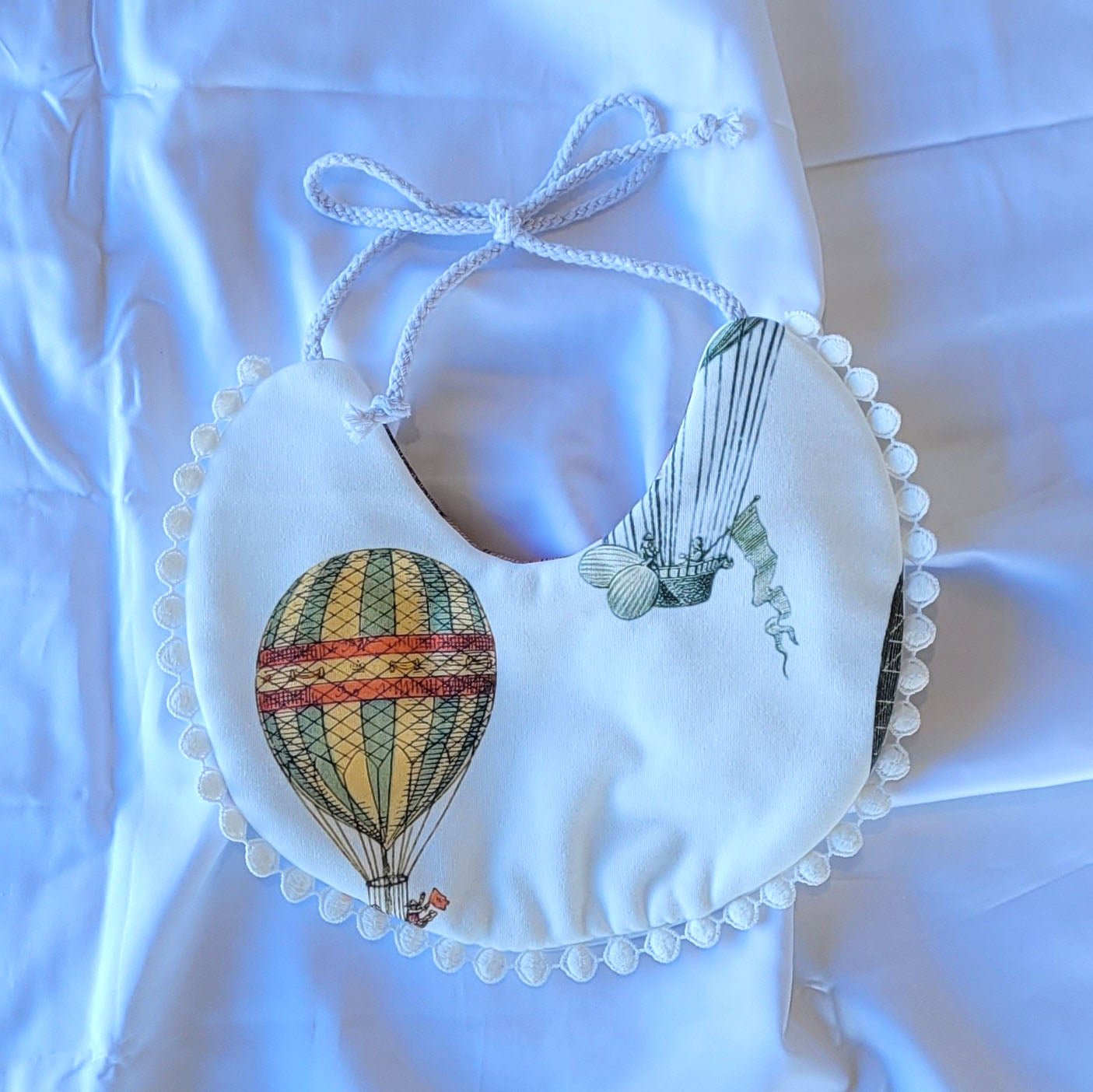 'Fly away with me' Bib